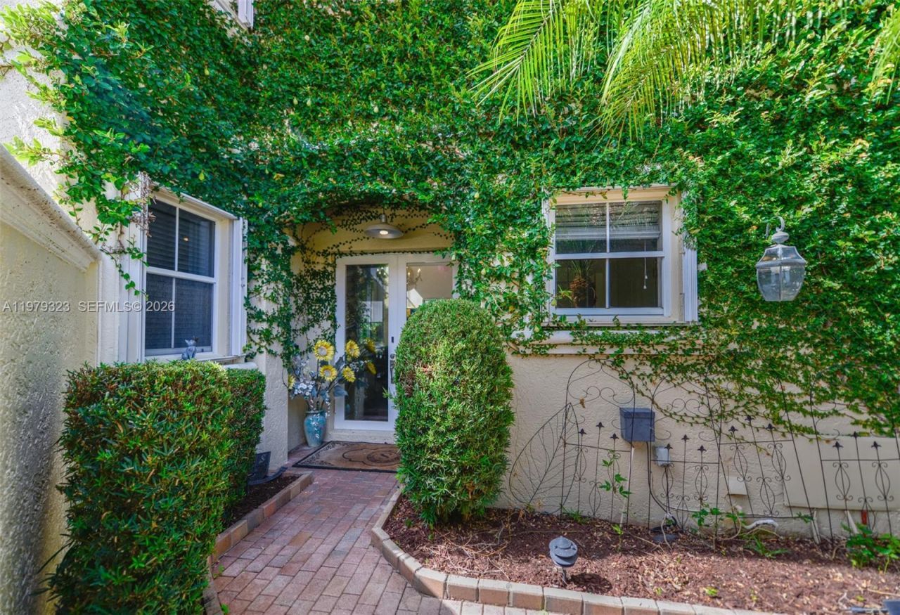 1448 Mariner Way , Hollywood, FL 33019 Photo