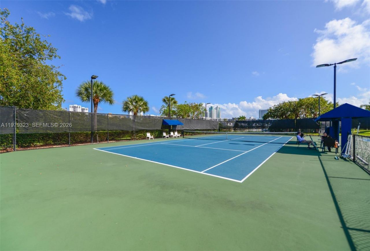 1448 Mariner Way , Hollywood, FL 33019 Photo