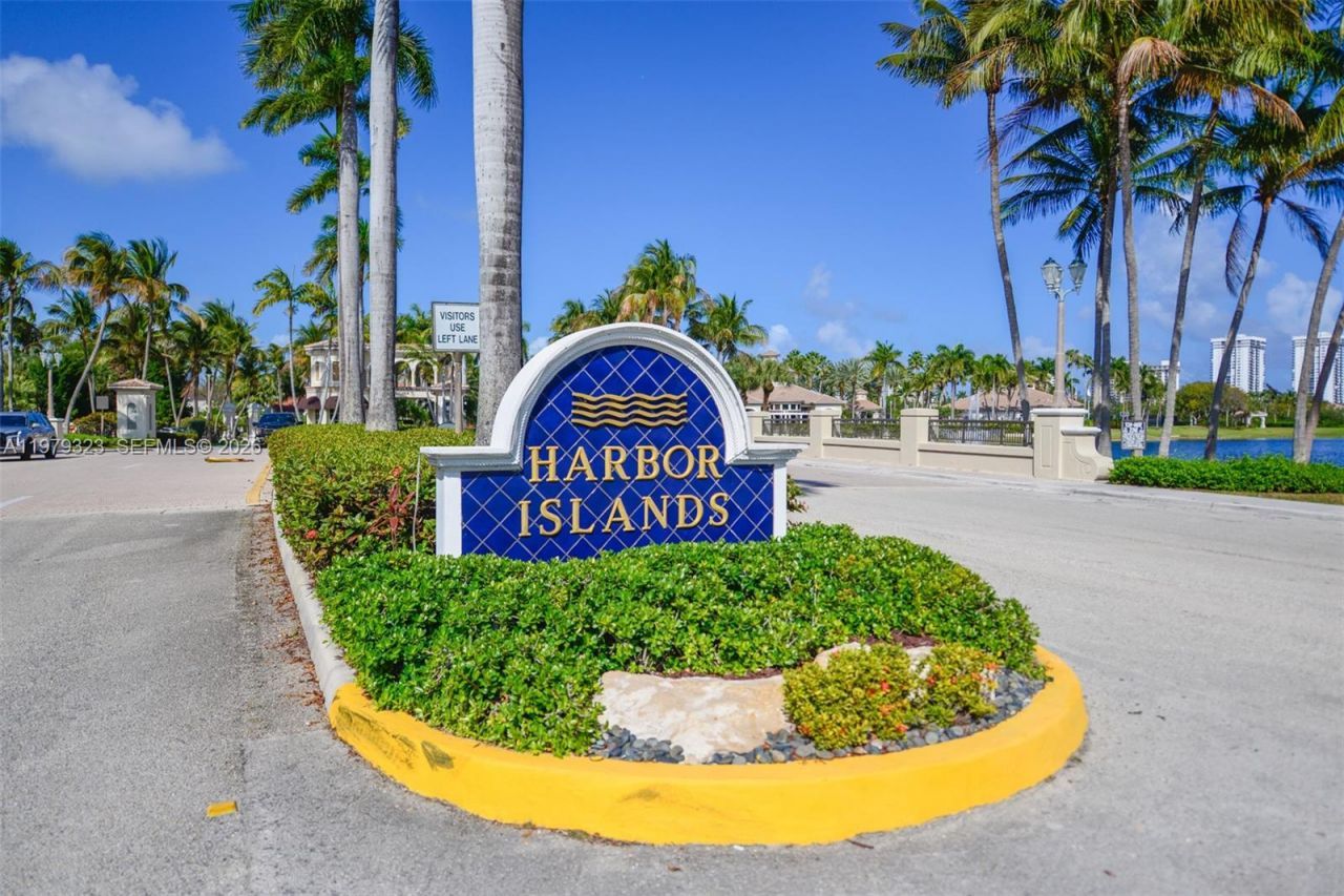 1448 Mariner Way , Hollywood, FL 33019 Photo