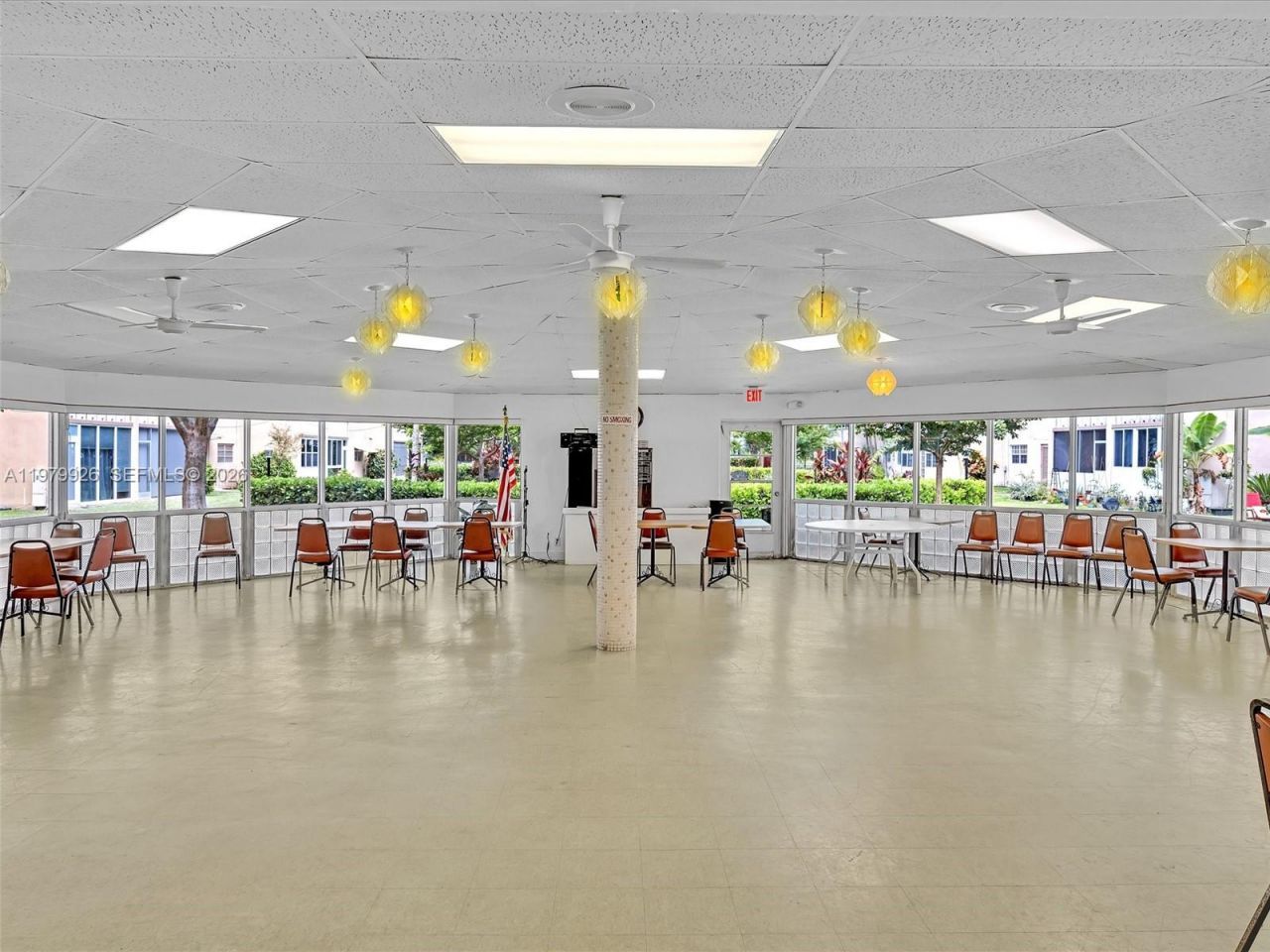 610 NE 12th Ave , Unit 203, Hallandale Beach, FL 33009 Photo