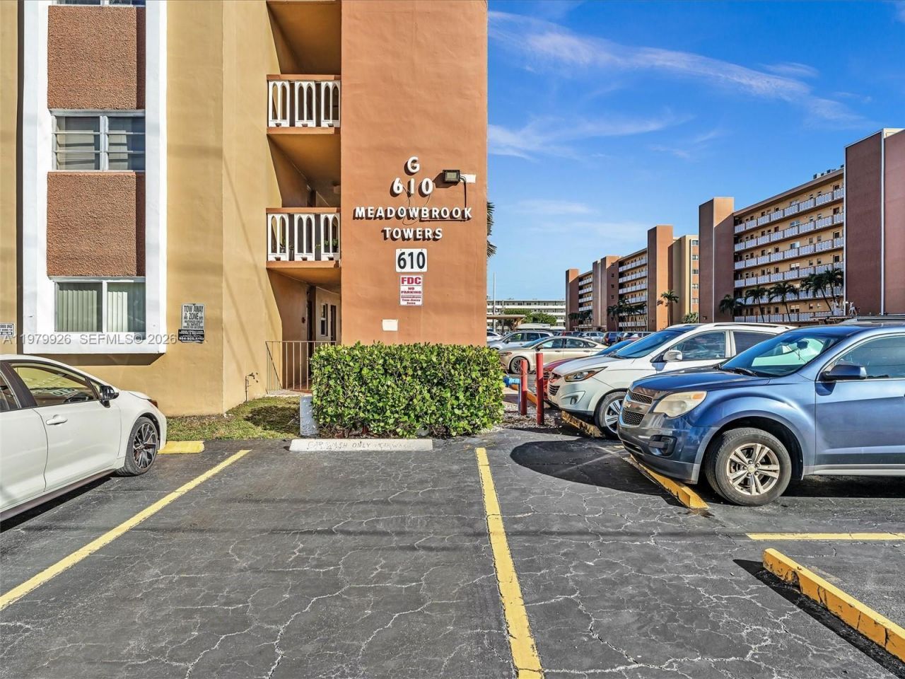 610 NE 12th Ave , Unit 203, Hallandale Beach, FL 33009 Photo