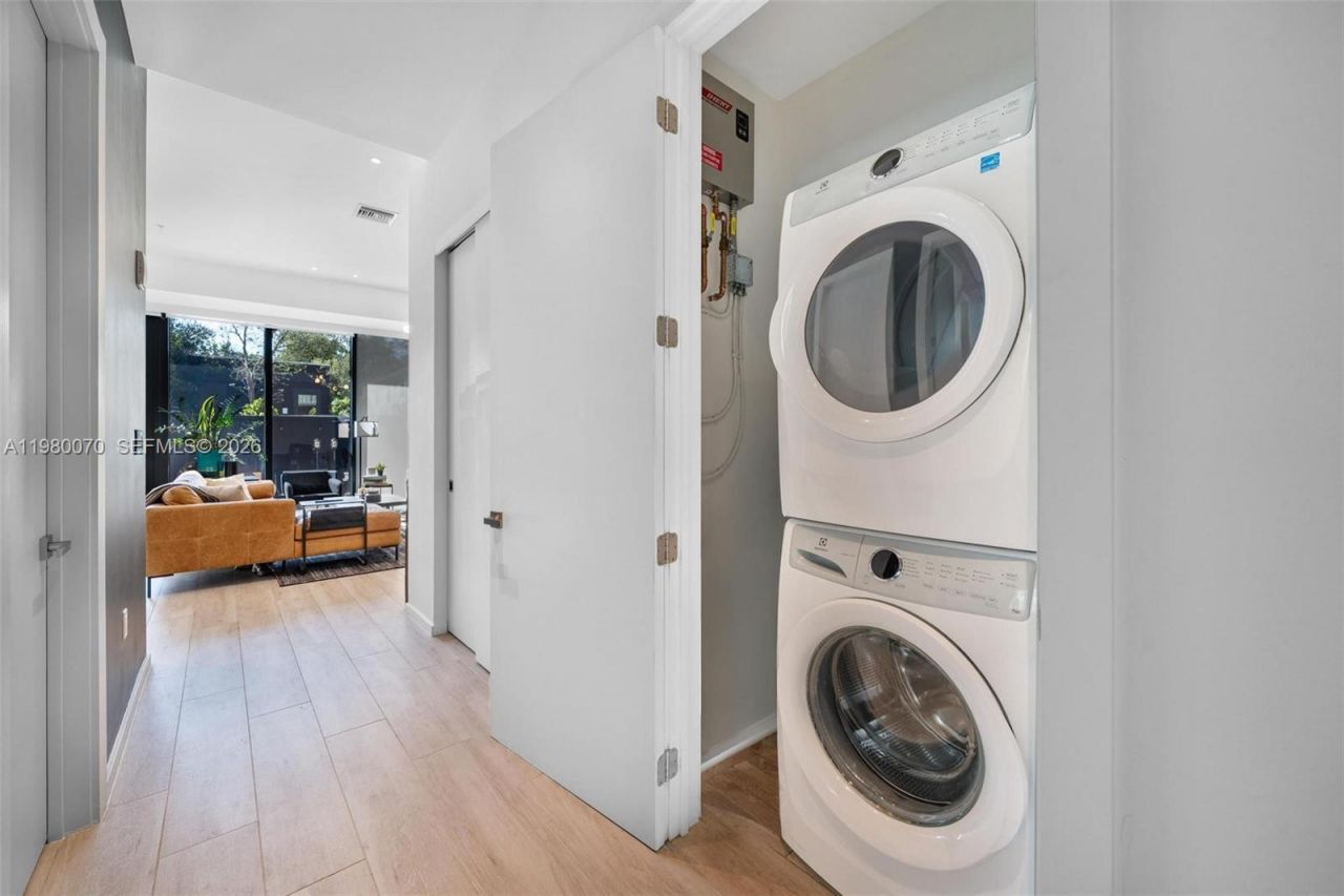 3156 SW 27th Ave, Unit 101, Miami, FL 33133 Photo