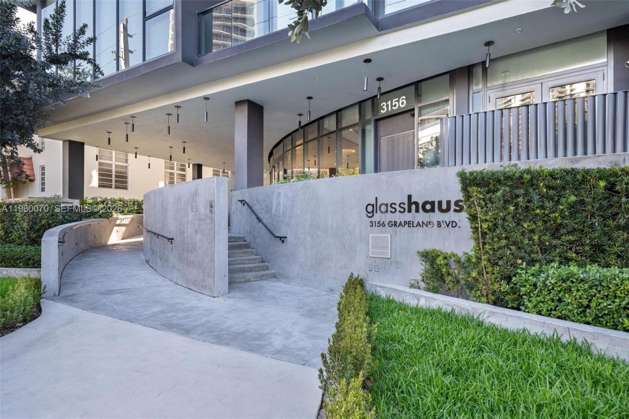 3156 SW 27th Ave, Unit 101, Miami, FL 33133 Photo