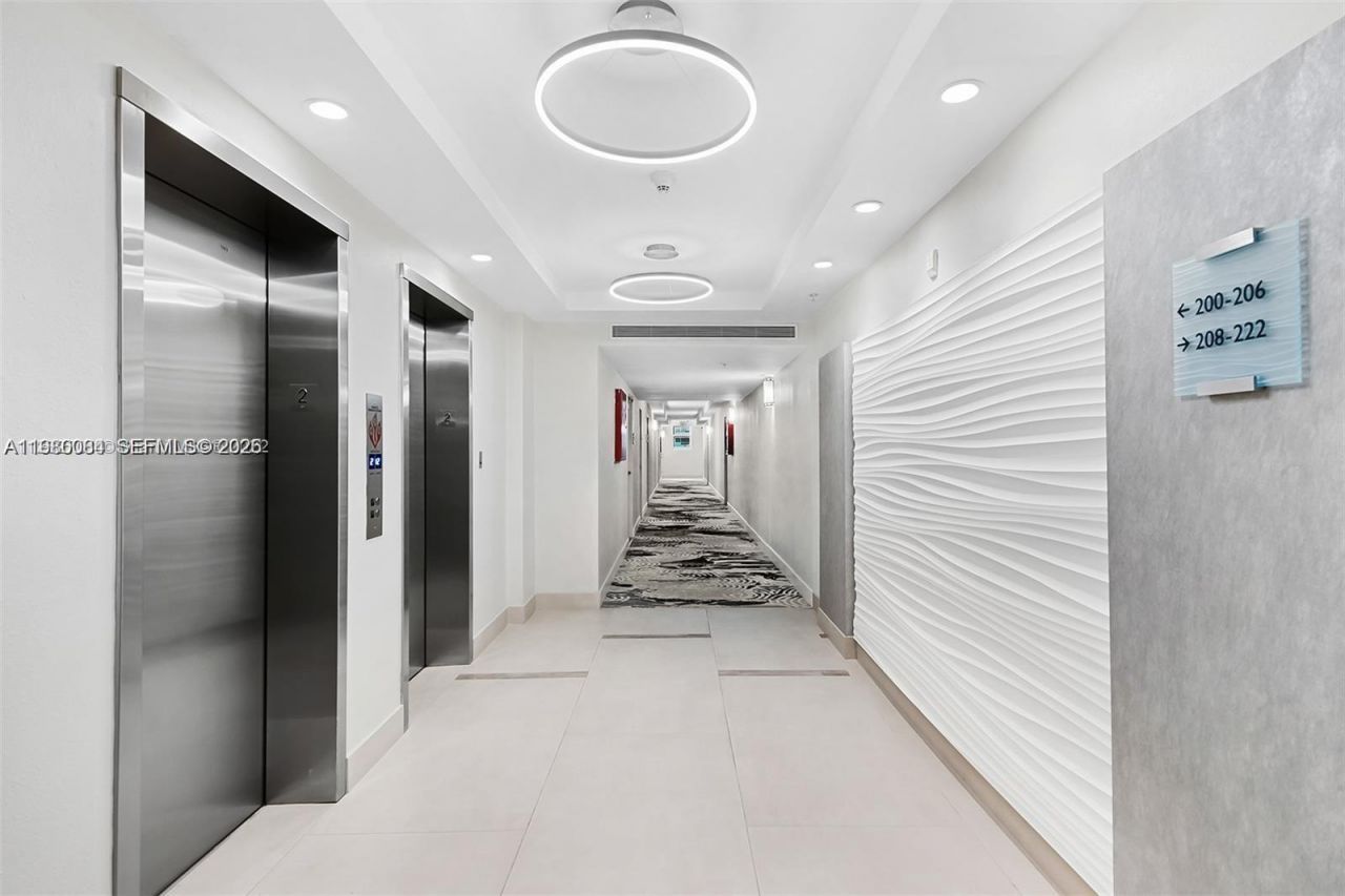 3000 S Ocean Dr, Unit 206, Hollywood, FL 33019 Photo