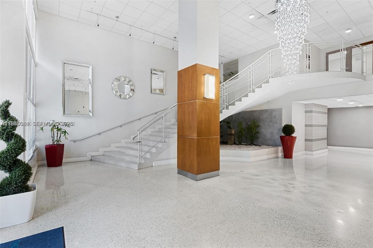 3000 S Ocean Dr, Unit 206, Hollywood, FL 33019 Photo