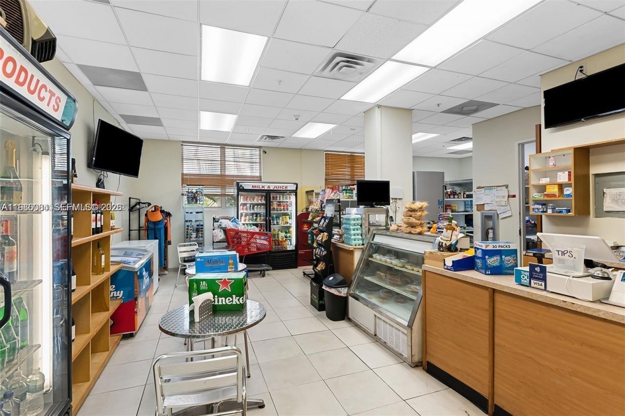 3000 S Ocean Dr, Unit 206, Hollywood, FL 33019 Photo
