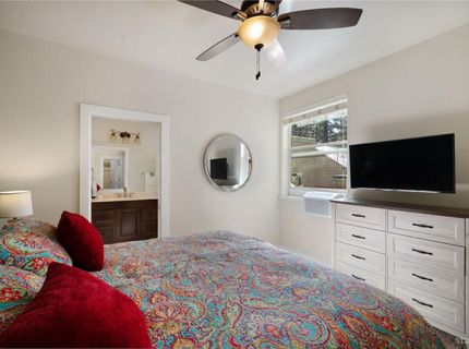 2046 Lukins Way, South Lake Tahoe, CA 96150 Photo