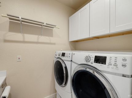 2046 Lukins Way, South Lake Tahoe, CA 96150 Photo