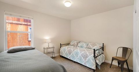 2046 Lukins Way, South Lake Tahoe, CA 96150 Photo