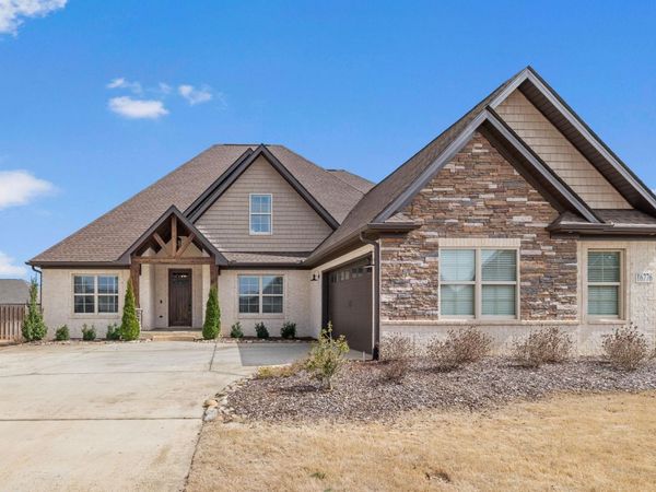 16776 Colton Ln, Athens, AL