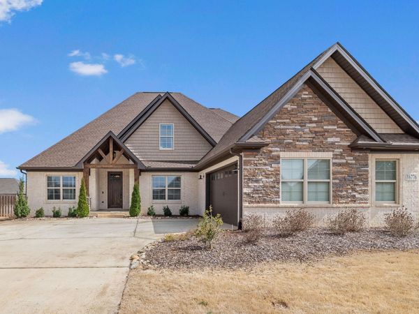 16776 Colton Ln, Athens, AL