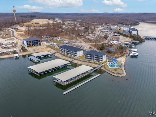 4935 Robins Circle , Unit 213, Osage Beach, MO 65065