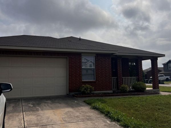 1034 W South ST, Leander, TX 78641