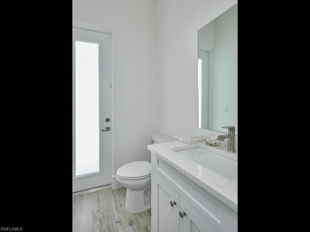 1448 10th St N, Naples, FL 34102 Photo