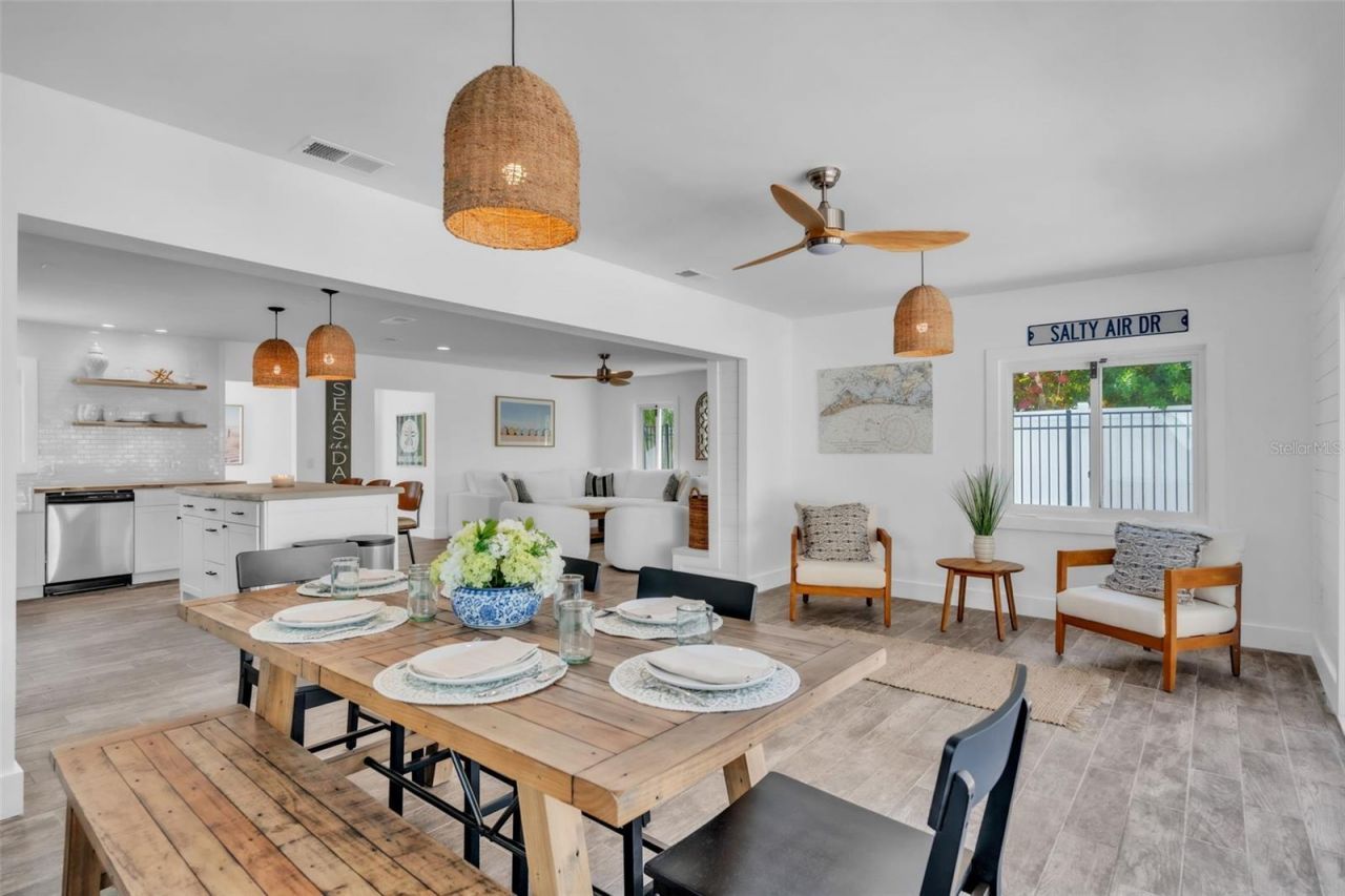 155 Crescent Drive, Anna Maria, FL 34216 Photo