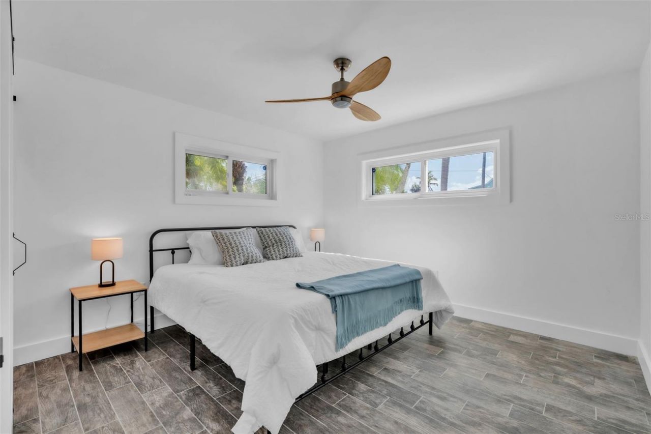 155 Crescent Drive, Anna Maria, FL 34216 Photo