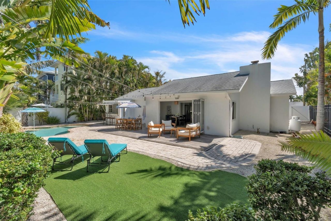 155 Crescent Drive, Anna Maria, FL 34216 Photo