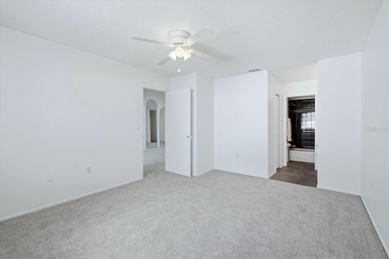 2721 60th Avenue Drive W, Unit B, Bradenton, FL 34207 Photo