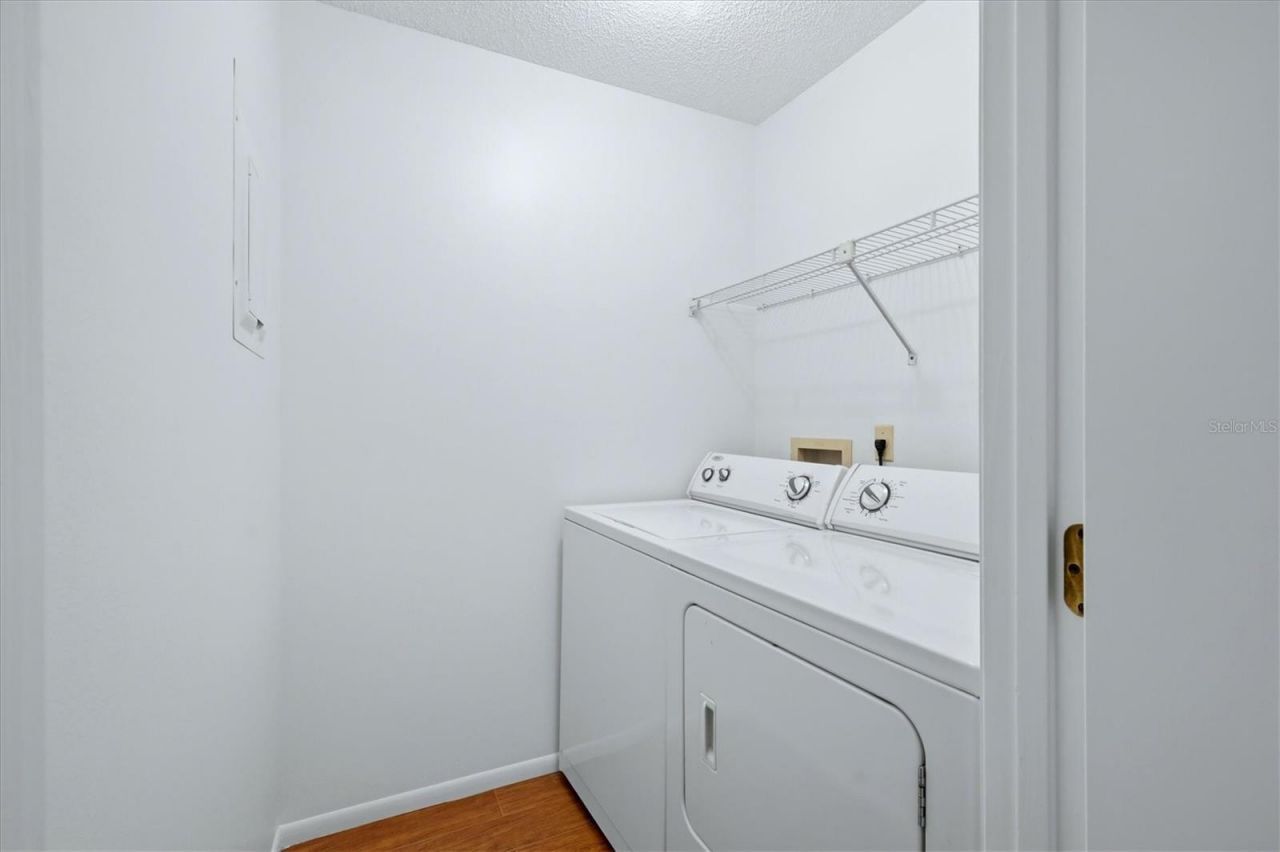 2721 60th Avenue Drive W, Unit B, Bradenton, FL 34207 Photo