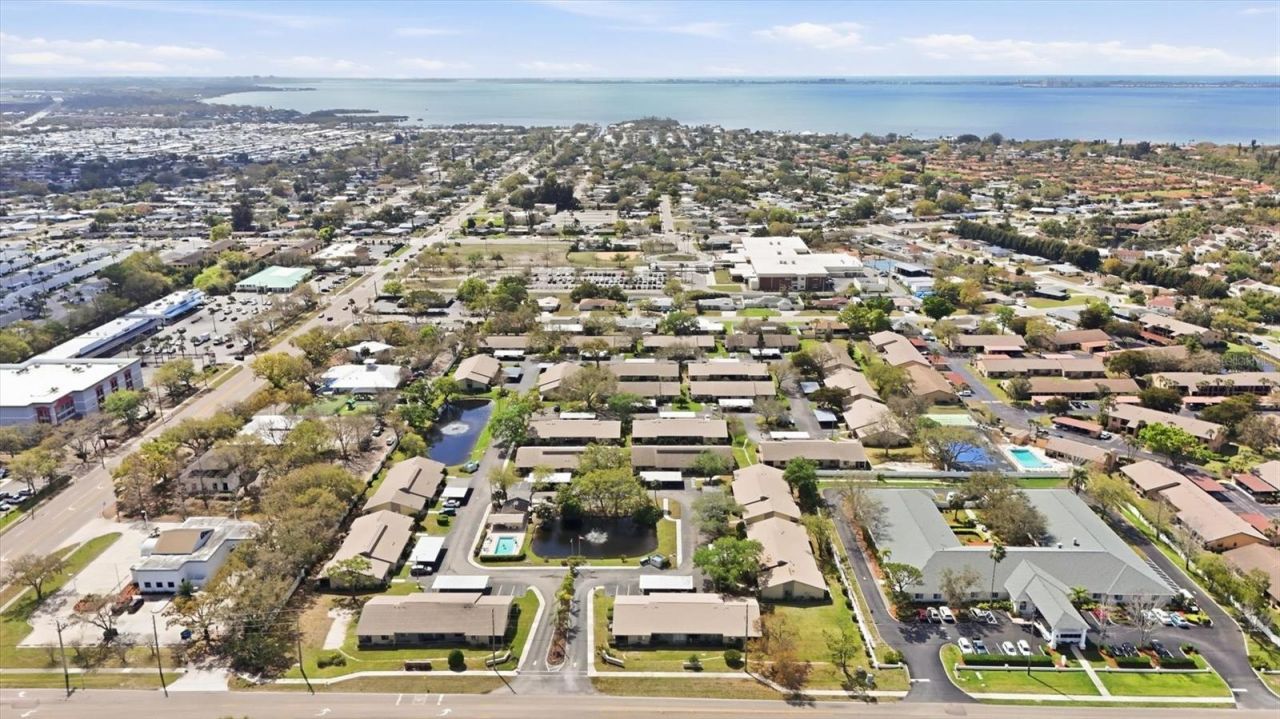 2721 60th Avenue Drive W, Unit B, Bradenton, FL 34207 Photo