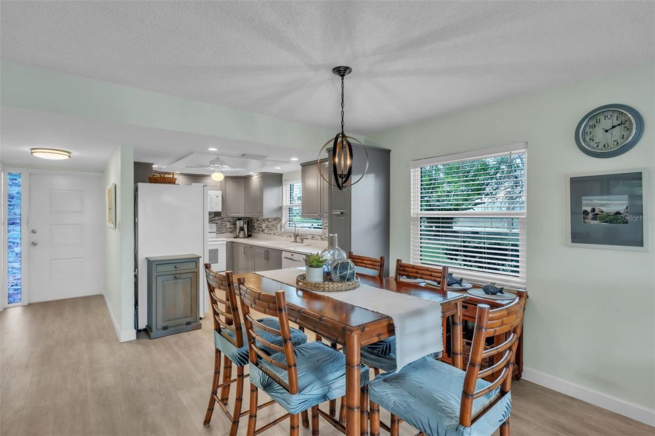 600 Manatee Avenue, Unit 145, Holmes Beach, FL 34217 Photo