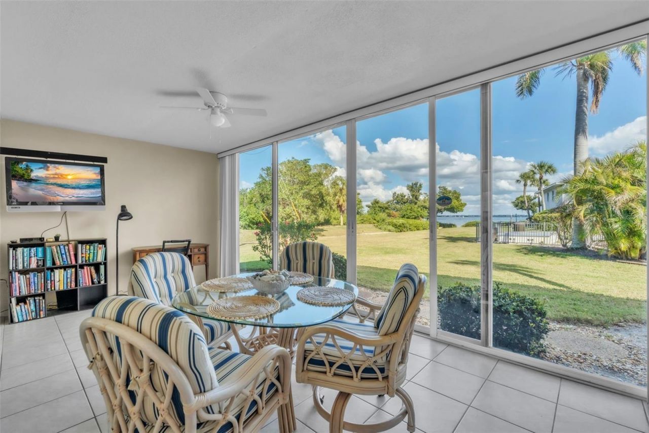 600 Manatee Avenue, Unit 145, Holmes Beach, FL 34217 Photo