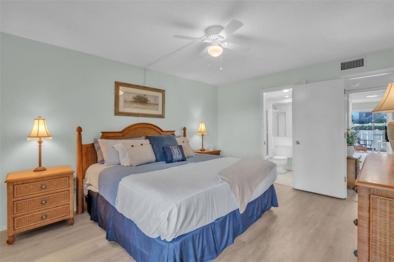 600 Manatee Avenue, Unit 145, Holmes Beach, FL 34217 Photo