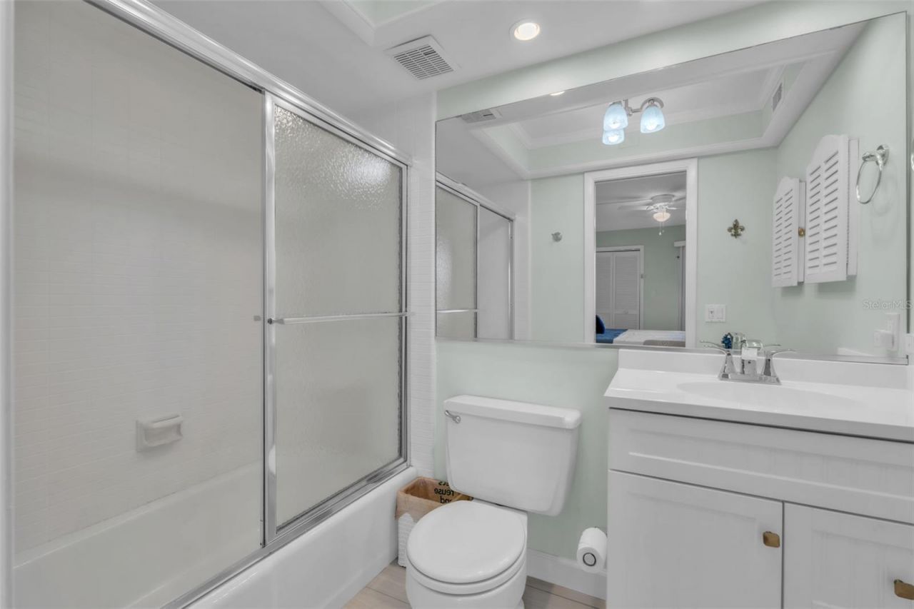 600 Manatee Avenue, Unit 145, Holmes Beach, FL 34217 Photo