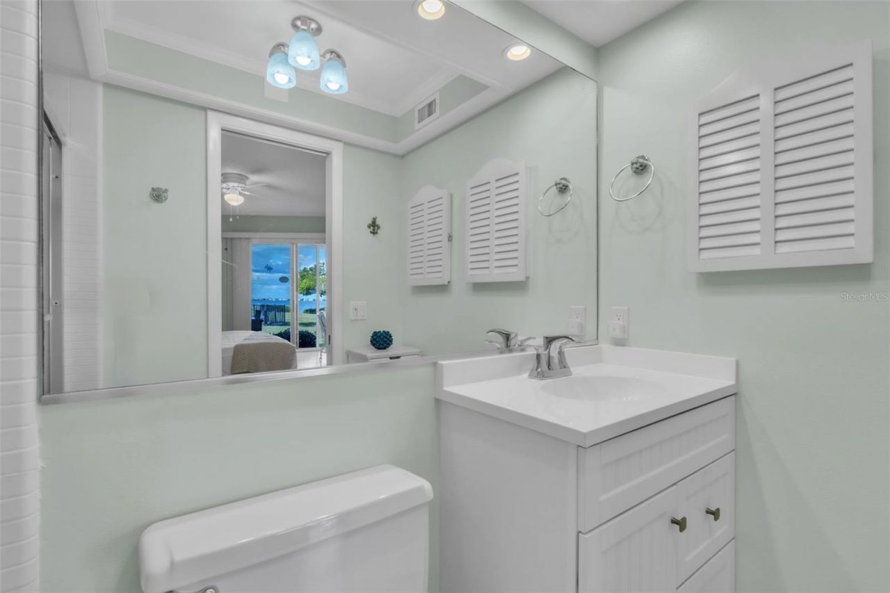 600 Manatee Avenue, Unit 145, Holmes Beach, FL 34217 Photo