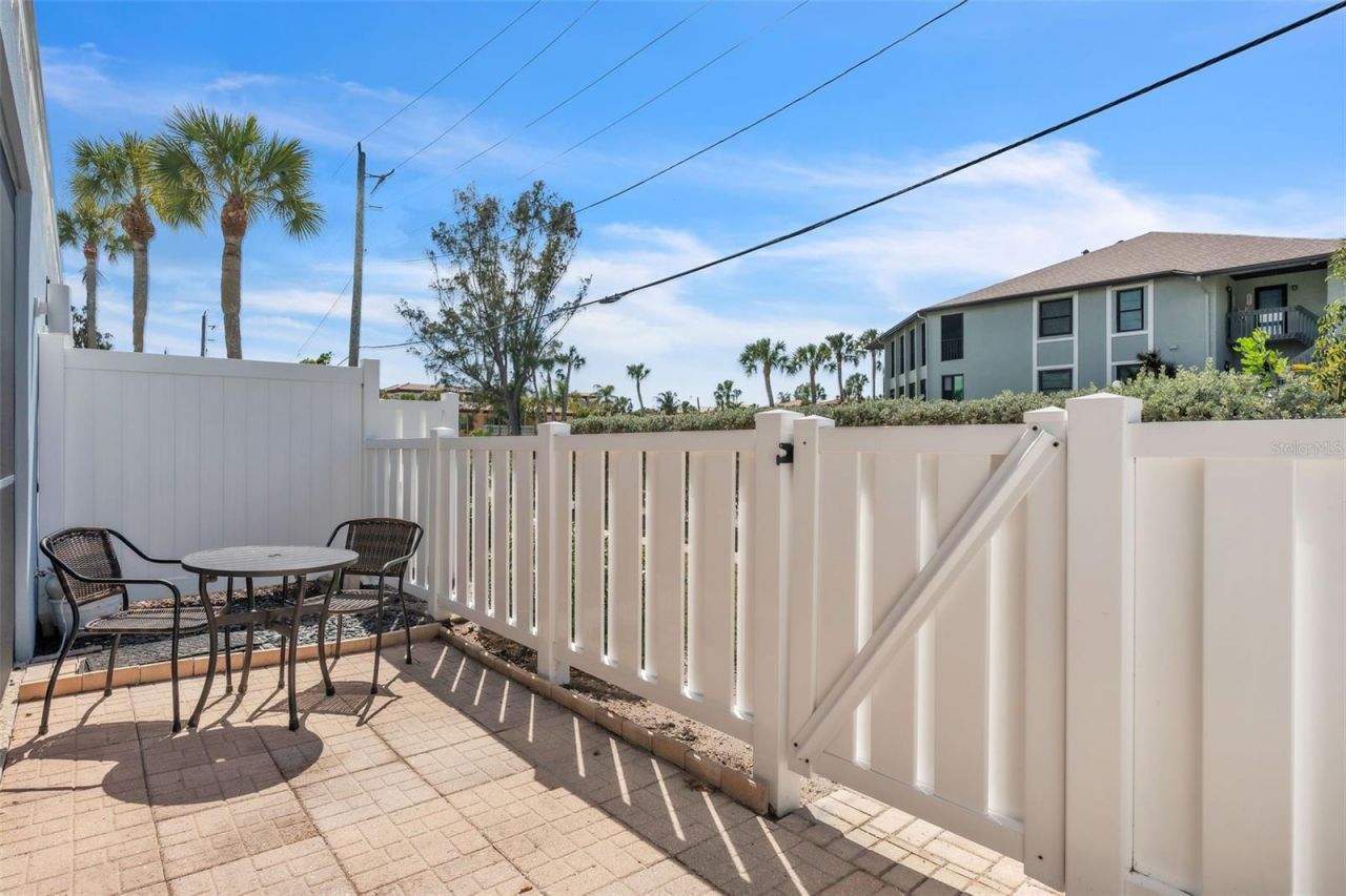 600 Manatee Avenue, Unit 145, Holmes Beach, FL 34217 Photo