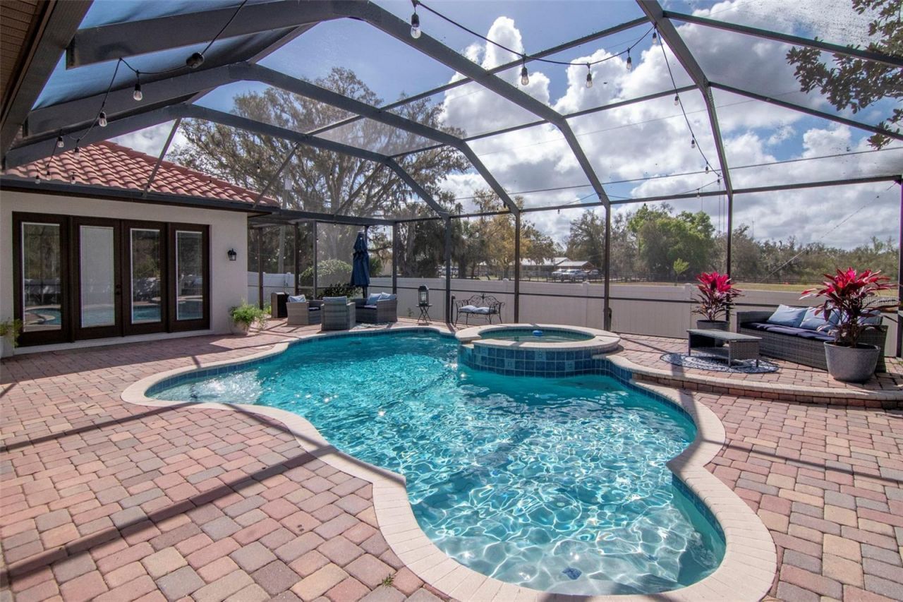 1022 Emerald Creek Drive, Valrico, FL 33596 Photo