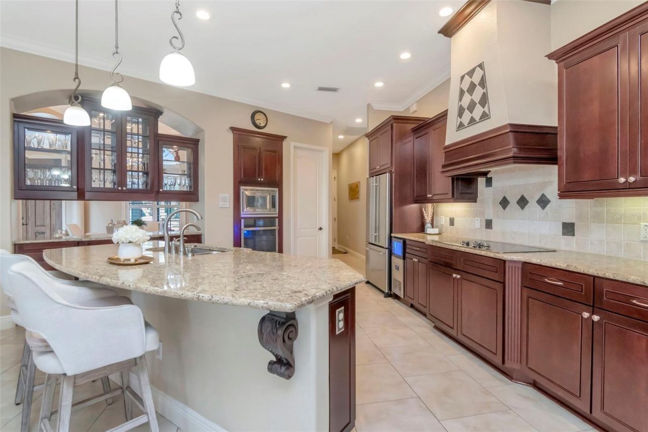 1022 Emerald Creek Drive, Valrico, FL 33596 Photo