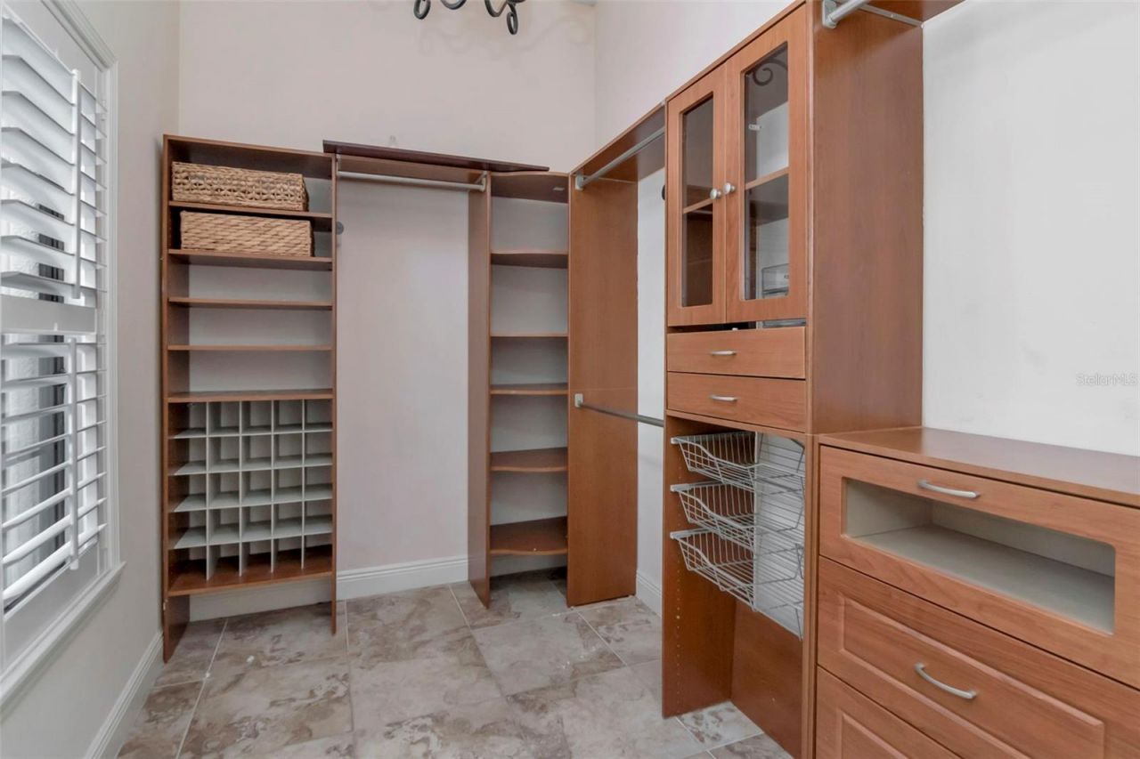 1022 Emerald Creek Drive, Valrico, FL 33596 Photo