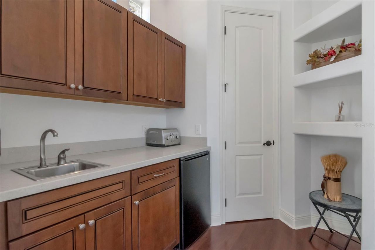 1022 Emerald Creek Drive, Valrico, FL 33596 Photo