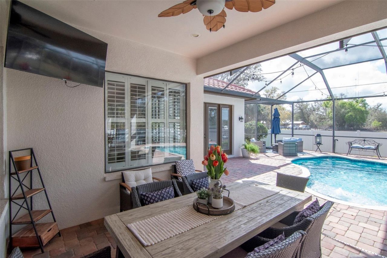 1022 Emerald Creek Drive, Valrico, FL 33596 Photo