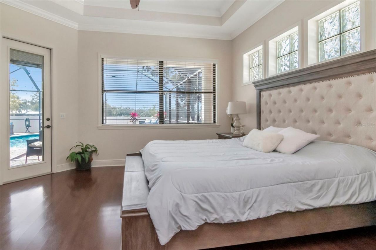 1022 Emerald Creek Drive, Valrico, FL 33596 Photo