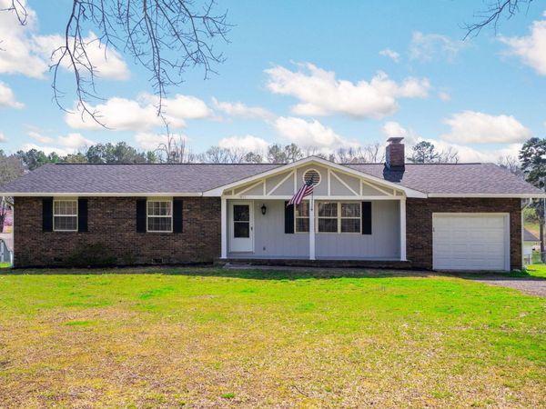 1011 Grand Center Road, Chickamauga, GA 30707