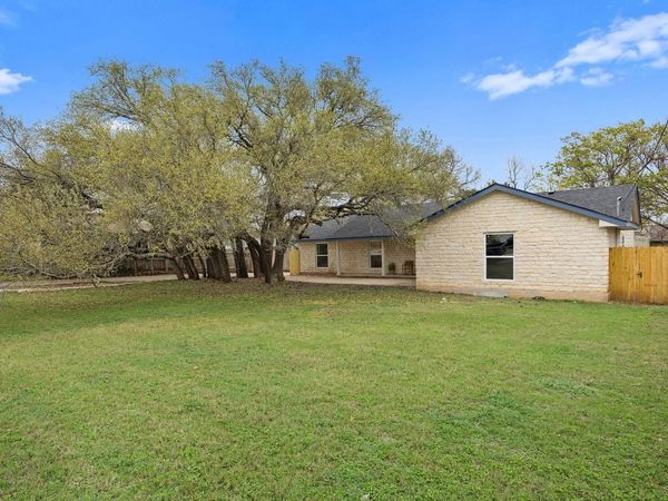 1806 Killarney DR, Leander, TX 78641