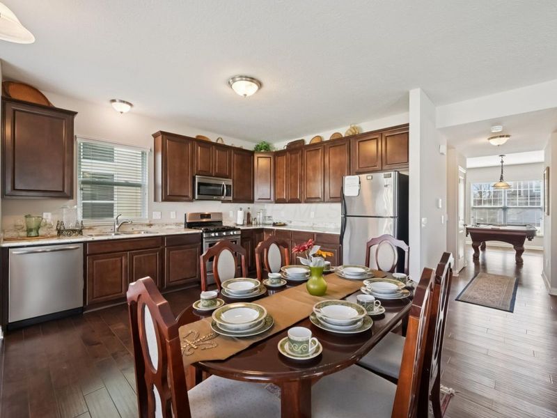 8648 Crooked Maple Drive, Blacklick, OH 43004 Photo 12