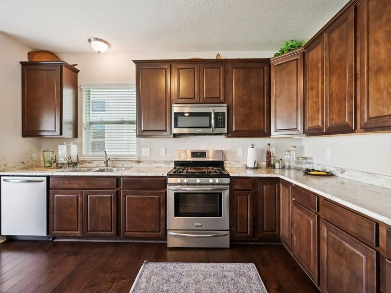 8648 Crooked Maple Drive, Blacklick, OH 43004 Photo 16