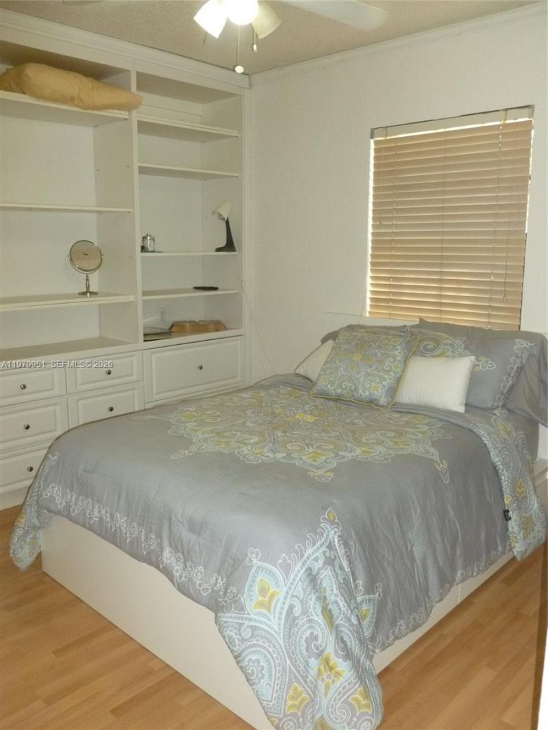 3261 NW 14th St , Miami, FL 33125 Photo