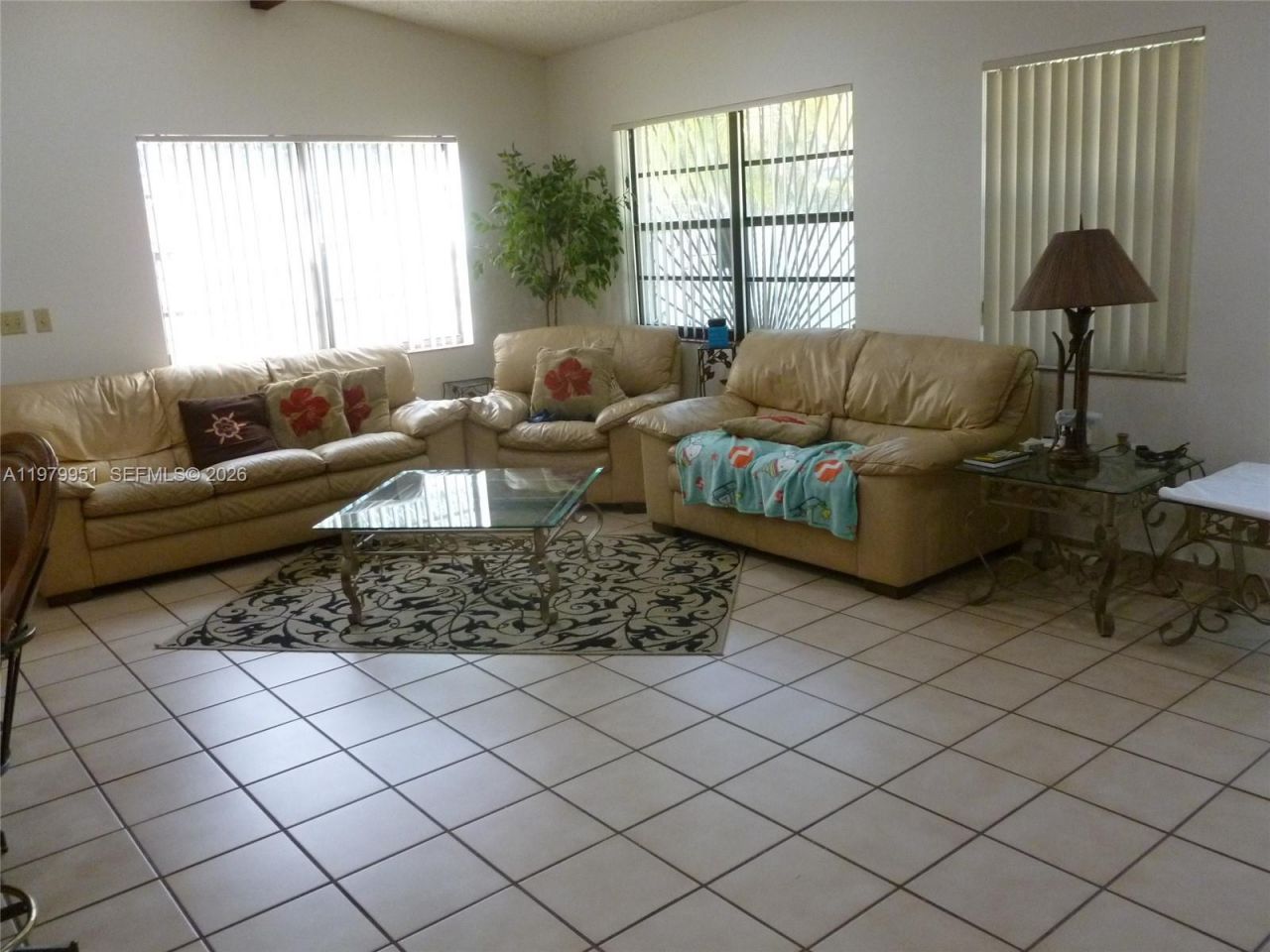 3261 NW 14th St , Miami, FL 33125 Photo