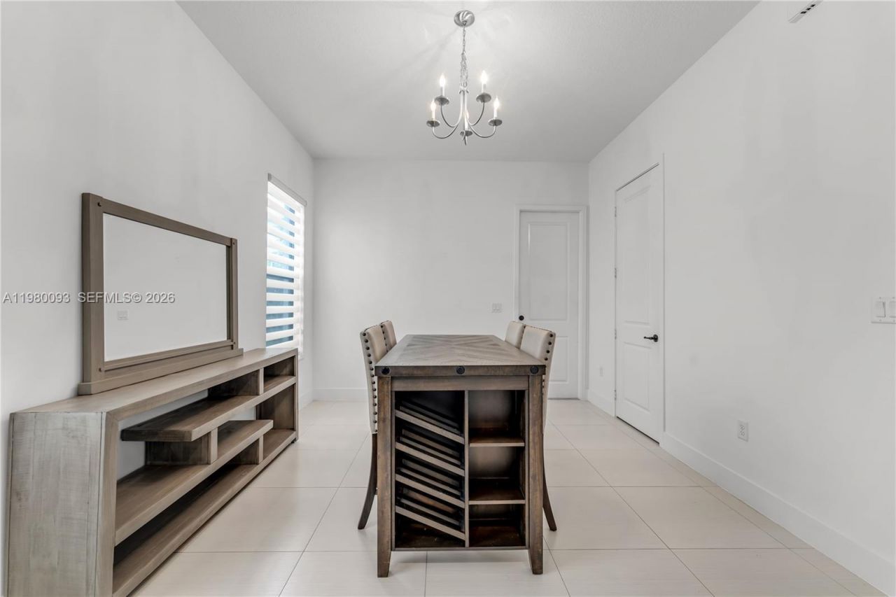 9881 W 34th Ave , Hialeah, FL 33018 Photo