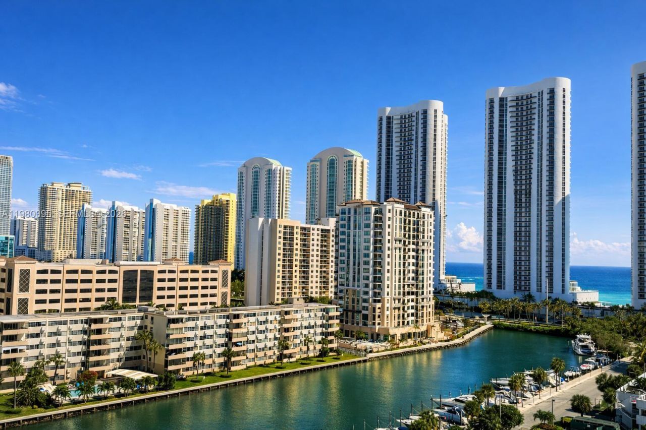 300 Bayview Dr, Unit 1107, Sunny Isles Beach, FL 33160 Photo