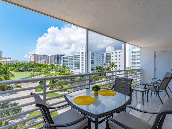17801 N Bay Rd, Unit 607, Sunny Isles Beach, FL 33160