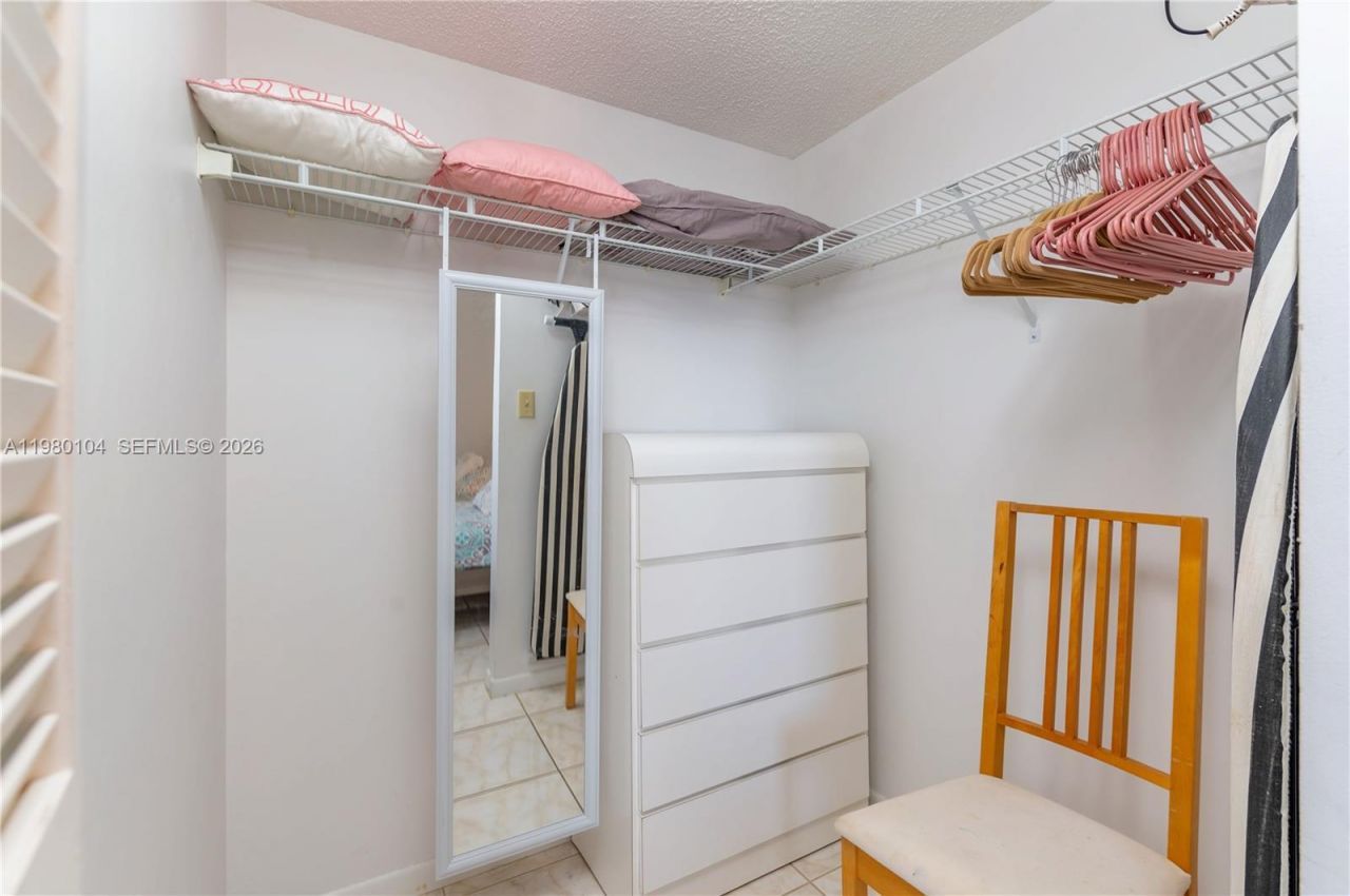 17801 N Bay Rd, Unit 607, Sunny Isles Beach, FL 33160 Photo