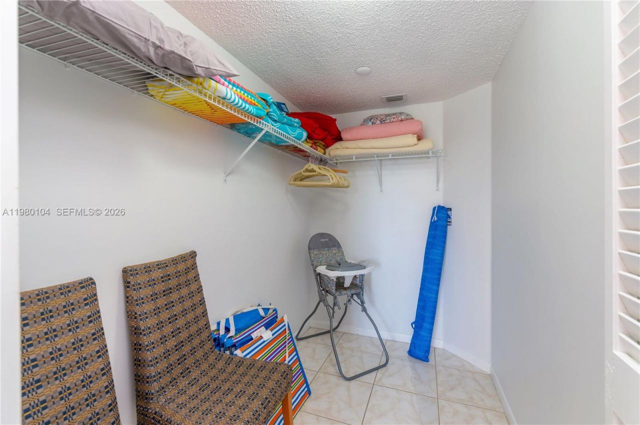 17801 N Bay Rd , Unit 607, Sunny Isles Beach, FL 33160 Photo