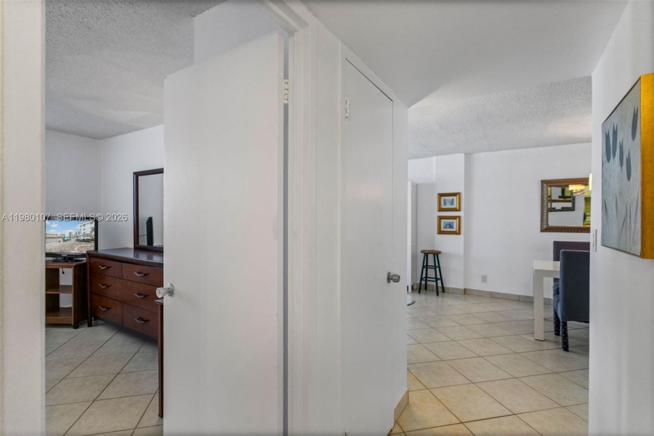 1913 S Ocean Dr , Unit 316, Hallandale Beach, FL 33009 Photo