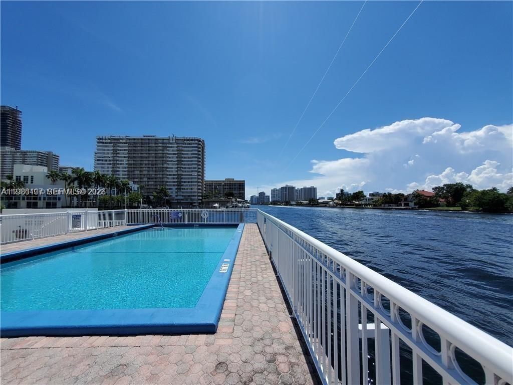 1913 S Ocean Dr , Unit 316, Hallandale Beach, FL 33009 Photo