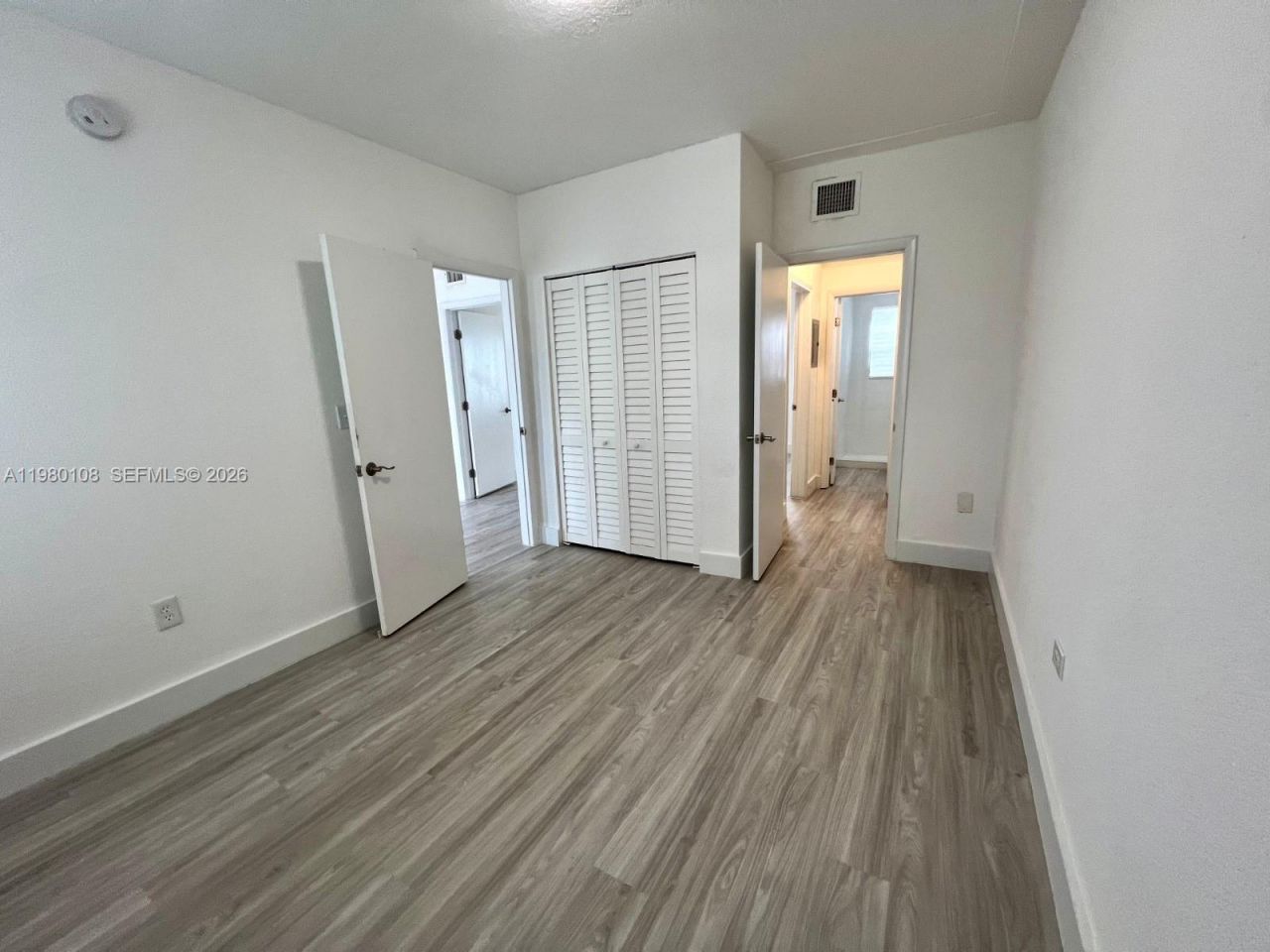 1900 Calais Dr, Unit 1904, Miami Beach, FL 33141 Photo